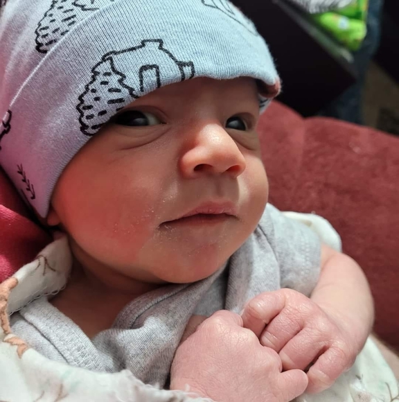 Meet your Posher, Jennifer - Picture 1 of 1